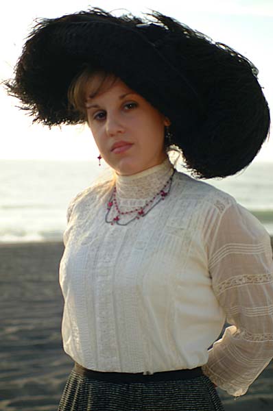 14.jpg (24926 bytes)