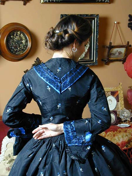 22.jpg (50104 bytes)