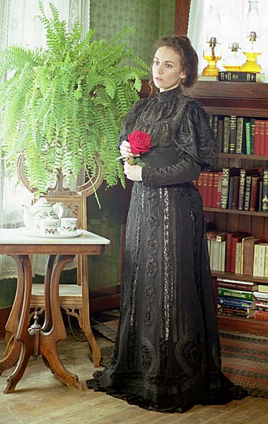 72.jpg (50872 bytes)