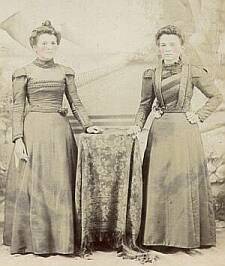 b11.jpg (12103 bytes)