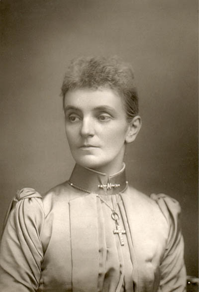 r4.jpg (28531 bytes)